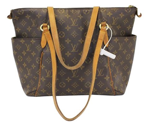 louis vuitton croissant bag 2024|louis vuitton monogram totally mm.